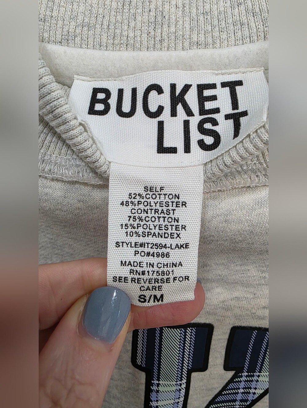 BUCKETLIST NWOT Lake/Mountains Reversible Mock Sweatshirt - Picture 14 of 14